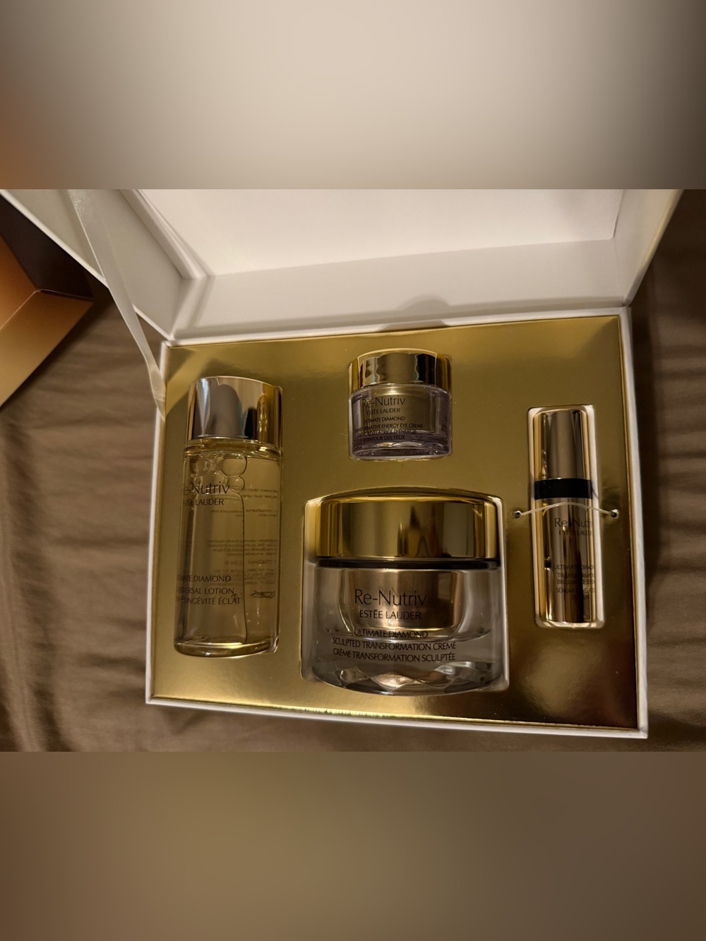 Estee Lauder Re-Nutriv Ultimate Diamond Cream - youth igniting collectionNWT
